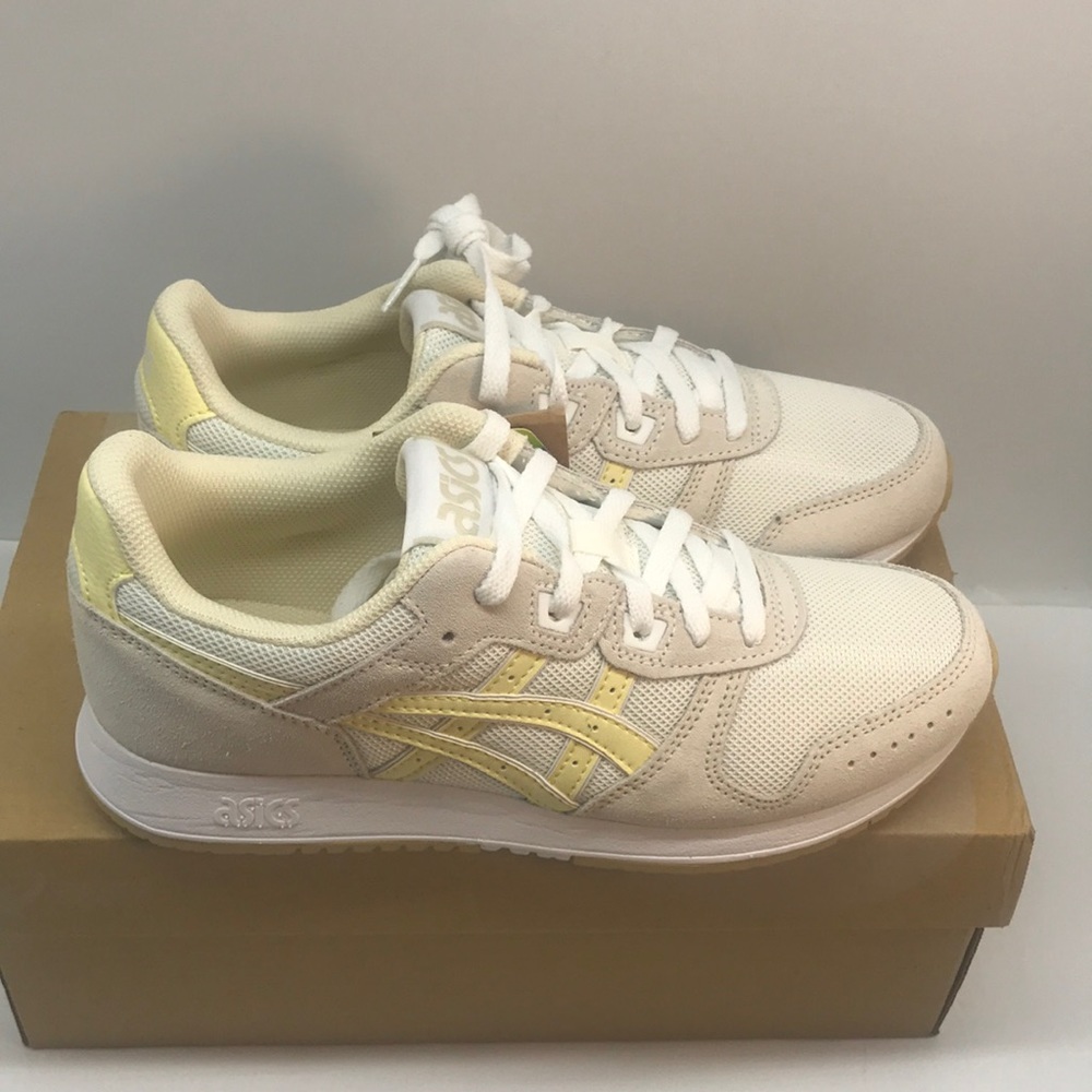ASICS WOMENŚ  LYTE CLASSIC SNEAKERS SHOES SIZE 7.5 CREAM/BUTTER